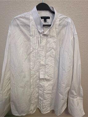 Joseph & Feiss White Pleated Front Dress Shirt - Classic Spread Collar